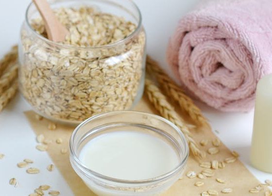 Natural DIY oatmeal scrub to tackle dry skin