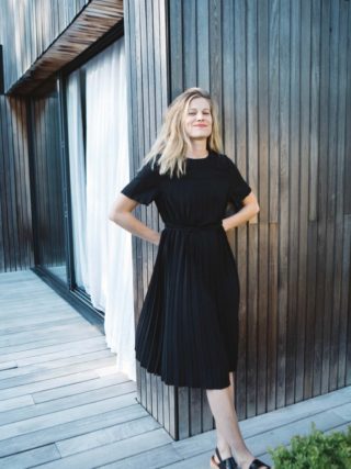 Sustainable Black Dress from Balzac Paris